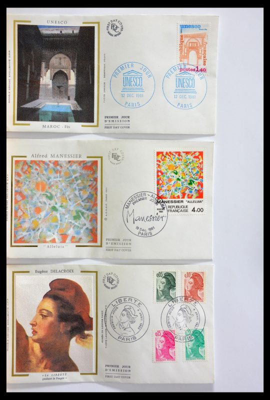 29331 France silk covers 1968-1981. - Image 1