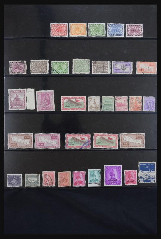 30810 Nepal 1907-2005. - Image 1
