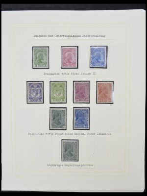 Stamp collection 33138 Liechtenstein 1912-2002.