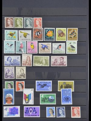 Stamp collection 33408 Australia 1966-1991.