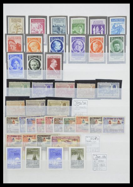 Stamp collection 33447 World key stamps 1900-1955.