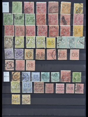 Stamp collection 33510 Australia perfins 1900-1970.