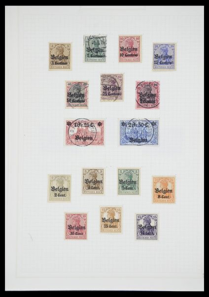 Stamp collection 33713 German occupations WW I and WW II 1914-1945.