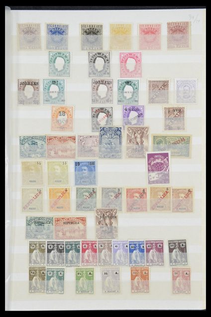 Stamp collection 33896 Macao 1884-1999.