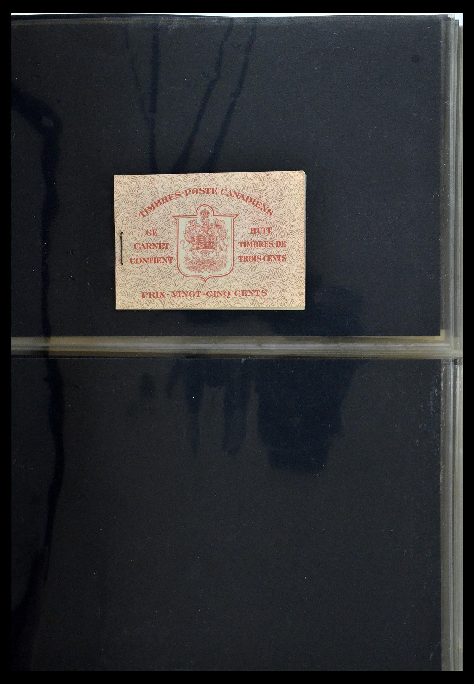35106 001 35106 Canada stamp booklets 1942-2000. - Image 1
