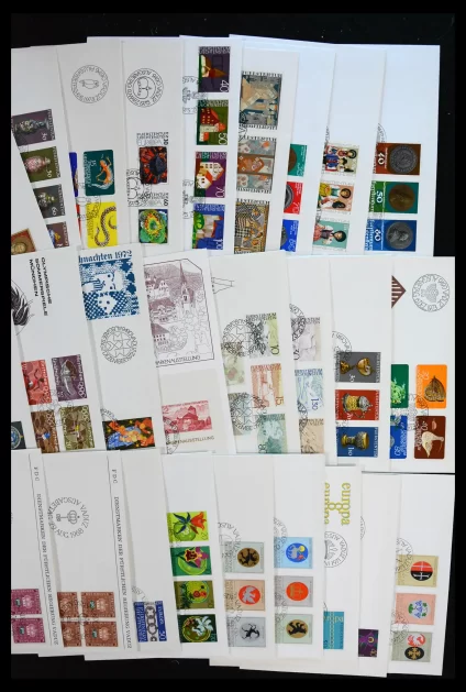 38203 Liechtenstein FDC's 1961-2011. - Image 1