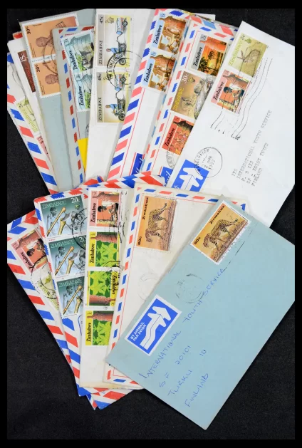 40612 Zimbabwe covers 1980-2012. - Image 1